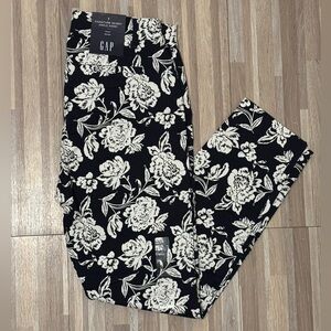 Gap Signature Skinny Ankle Khaki